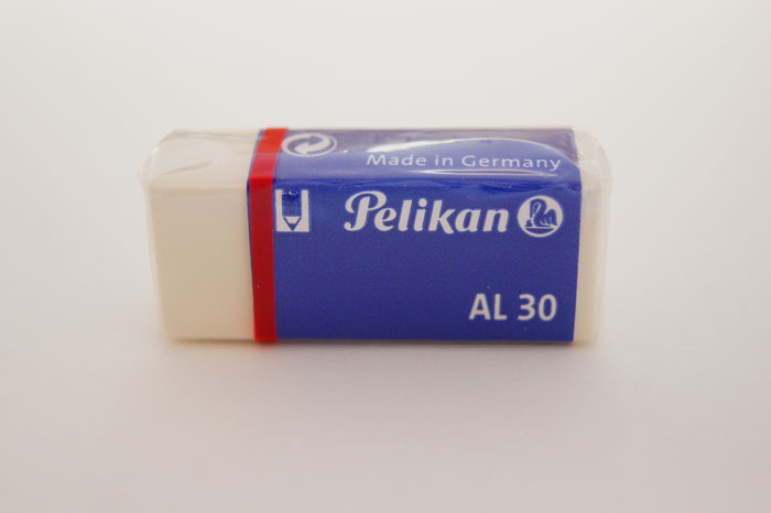 GOMME BLANCHE PELIKAN AS 40 – EXPRESS BUREAU